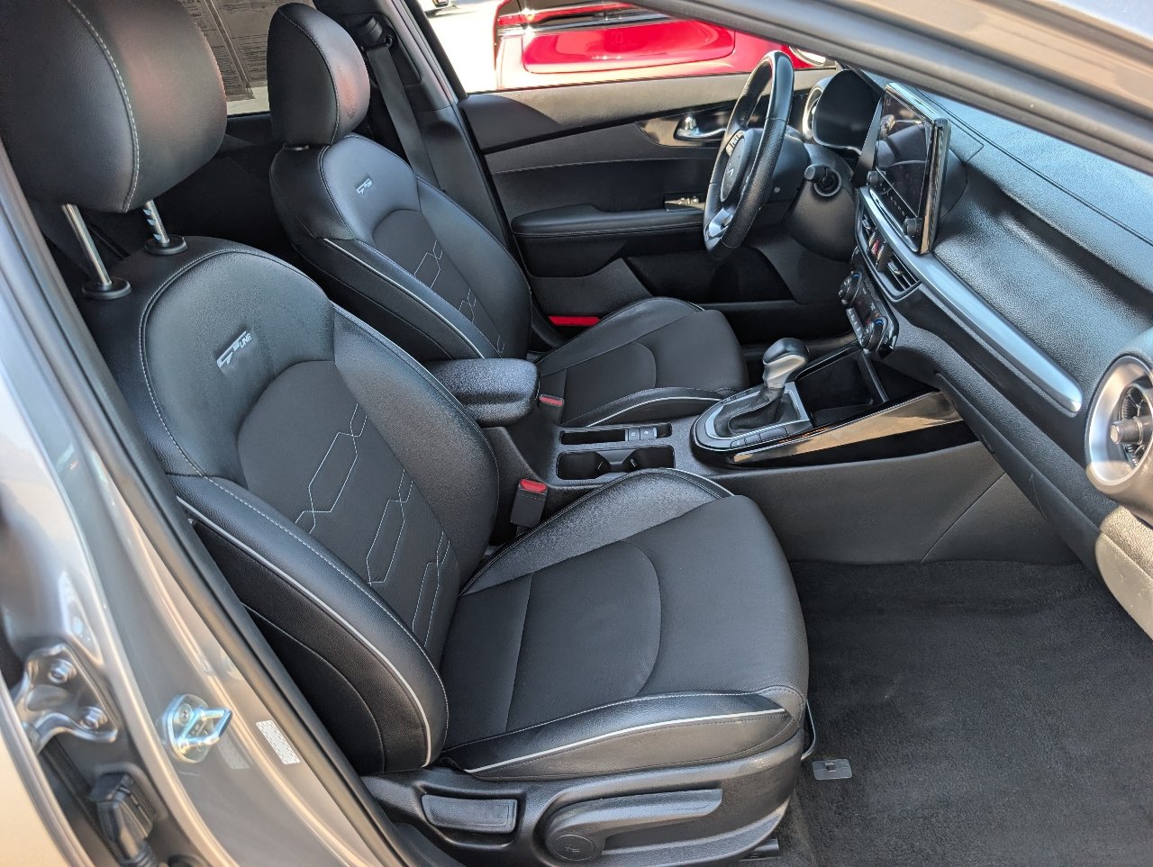 Used 2023 Kia Forte GT-Line w/ GT-Line Technology Package FWD image 7