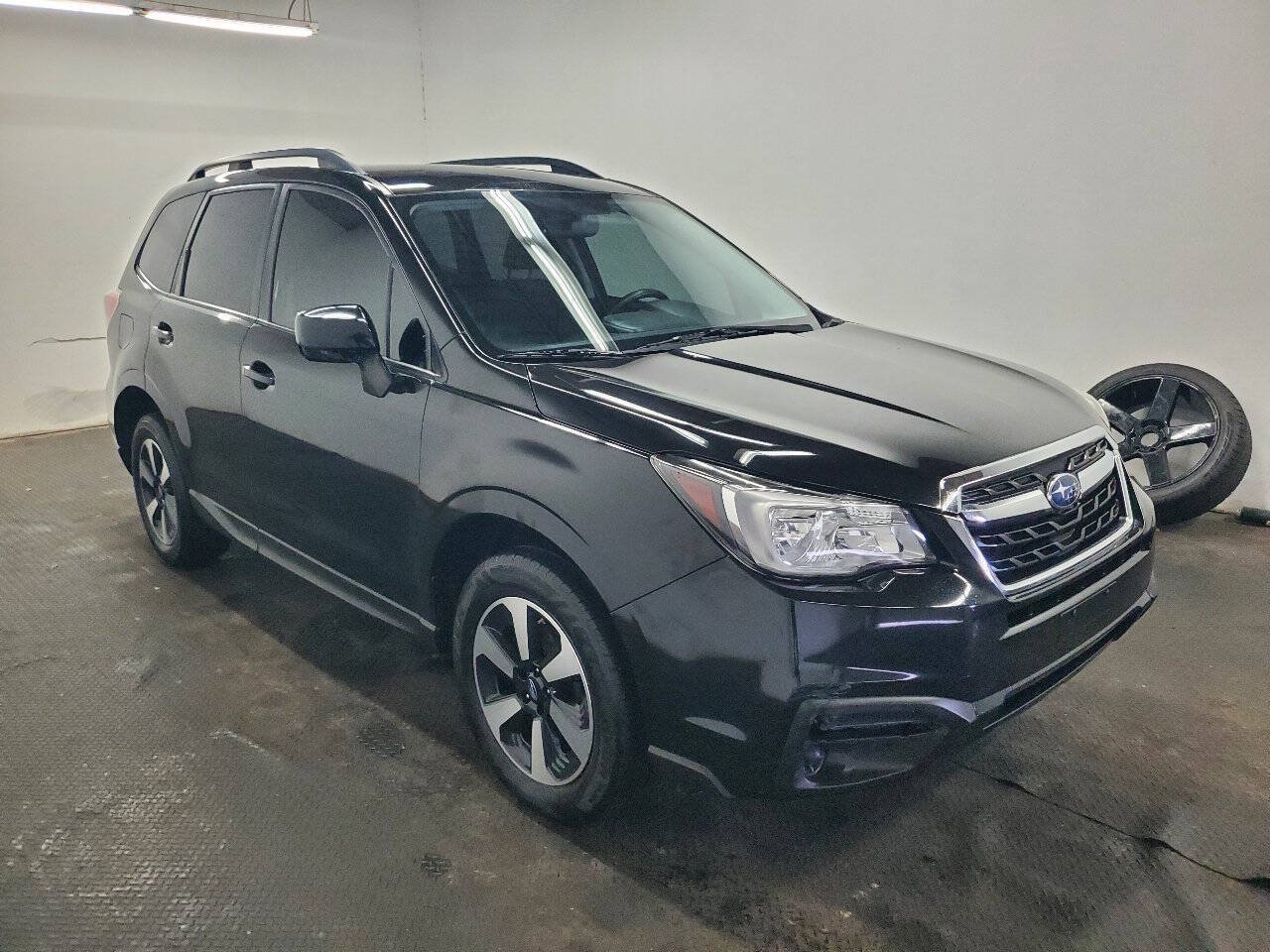 Used 2018 Subaru Forester 2.5i w/ Alloy Wheel Package AWD/4WD image 3