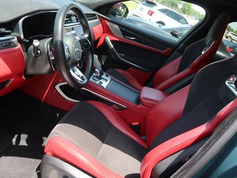 Used 2022 Jaguar F-PACE SVR AWD/4WD image 17