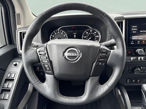Certified 2025 Nissan Frontier SV w/ SV Convenience Package RWD image 14