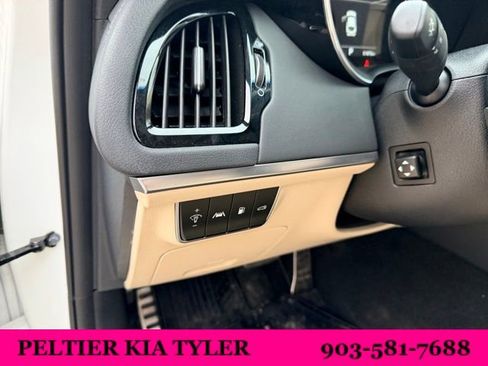 Certified 2023 Kia Stinger GT2 image 17