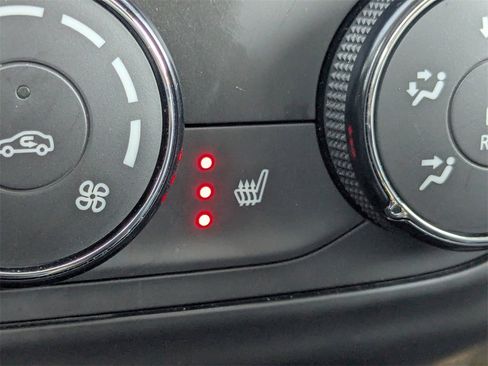 Certified 2024 Chevrolet Trax LS w/ LS Convenience Package image 18