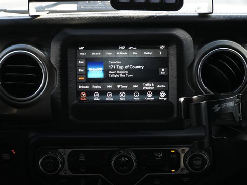 Used 2019 Jeep Wrangler Unlimited Sahara w/ Safety Group image 27