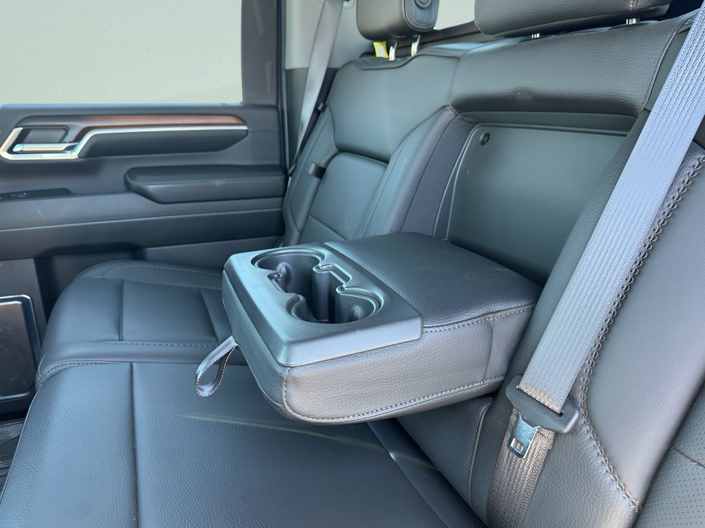 Used 2024 GMC Sierra 2500 Denali w/ Denali Reserve Package AWD/4WD image 20