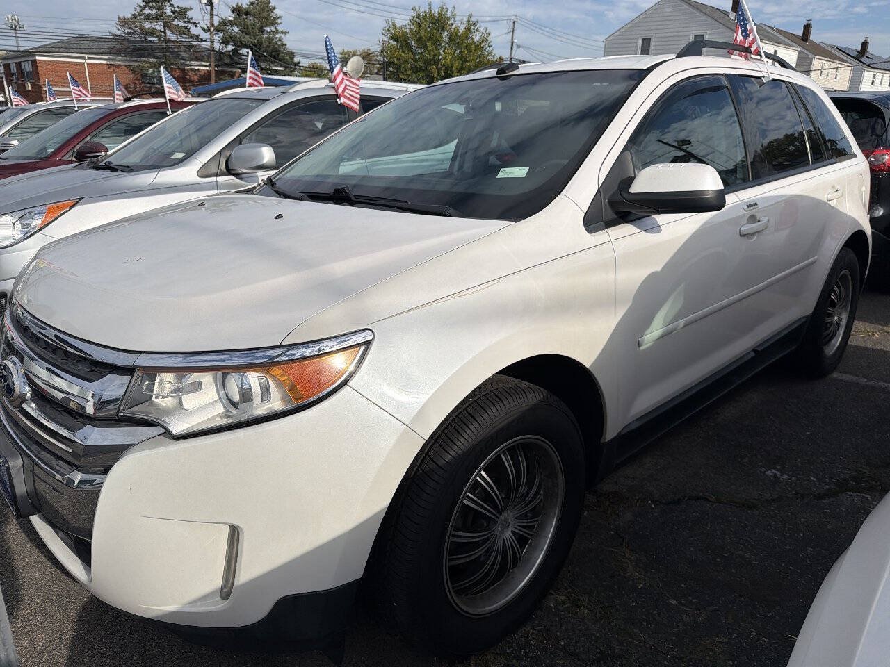 Used 2013 Ford Edge SEL FWD image 3