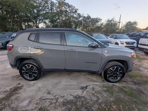 Used 2021 Jeep Compass Trailhawk image 3