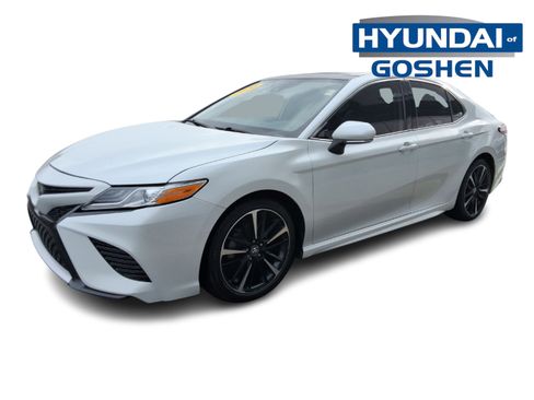 Used 2020 Toyota Camry XSE image 1