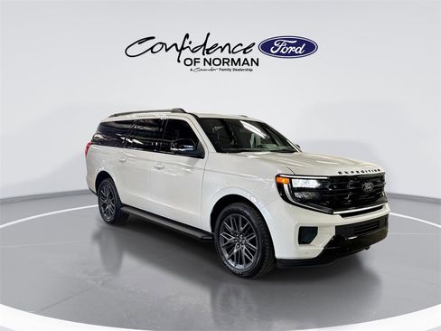 New 2026 Ford Expedition Max Platinum image 11