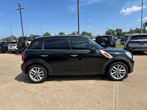Used 2012 MINI Cooper Countryman FWD image 4