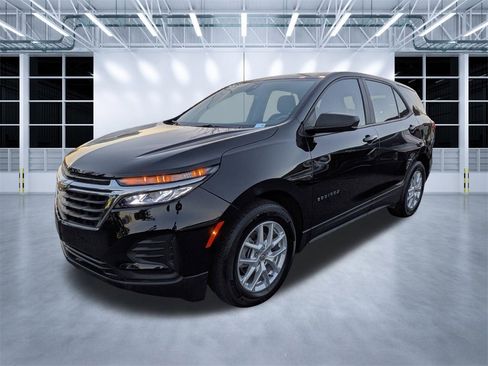 Used 2024 Chevrolet Equinox LS image 7