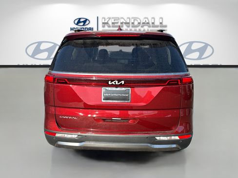 Used 2024 Kia Carnival SX Prestige image 5