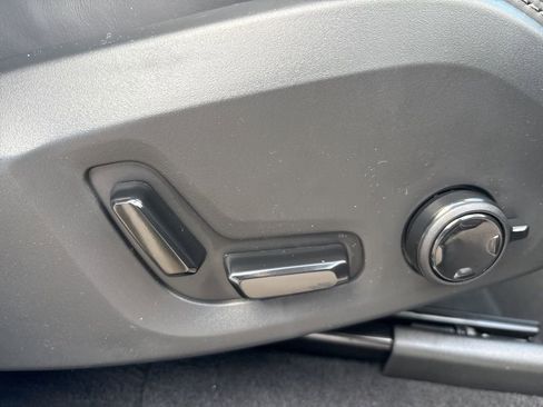 New 2026 Volvo XC90 T8 Ultra w/ Protection Package Premier AWD/4WD image 40