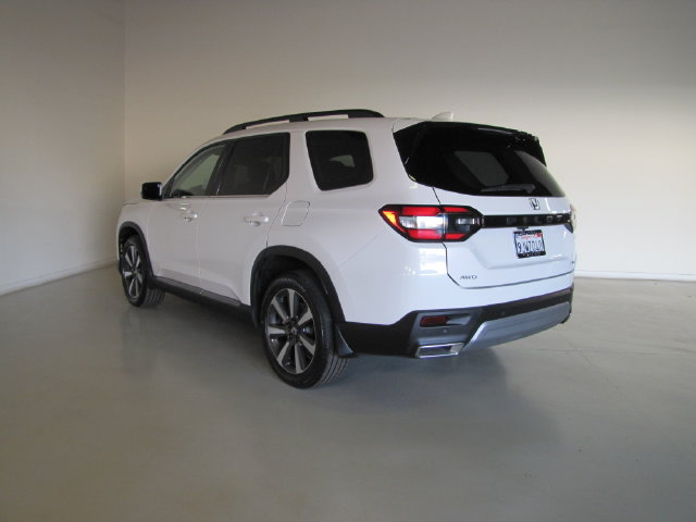 Certified 2024 Honda Pilot Touring image 46