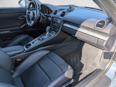 Used 2017 Porsche 718 Boxster w/ Sport Chrono Package image 19