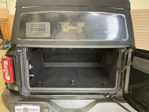 Used 2023 Ford Bronco Outer Banks image 11