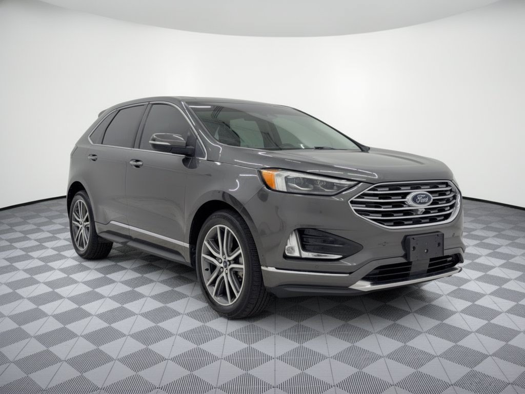 Used 2019 Ford Edge Titanium w/ Equipment Group 301A FWD image 7