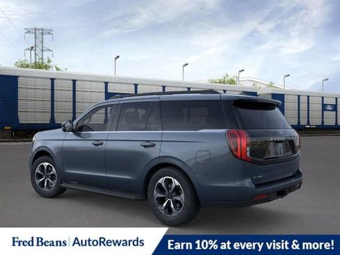 New 2026 Ford Expedition Active image 5