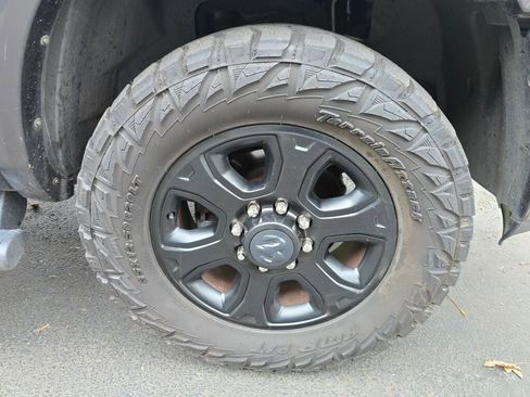 Used 2017 RAM 3500 Laramie w/ Sport Appearance Group image 11