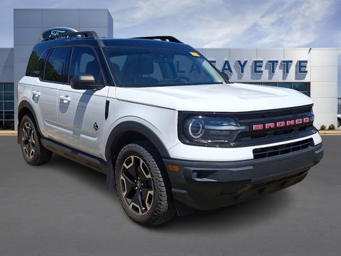 Used 2022 Ford Bronco Sport Outer Banks w/ Tech Package AWD/4WD image 1