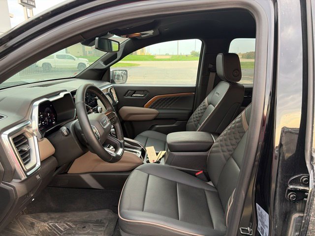 Used 2026 GMC Canyon Denali AWD/4WD image 7