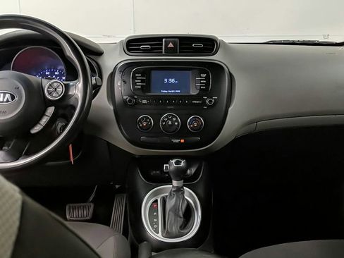 Used 2017 Kia Soul FWD image 35