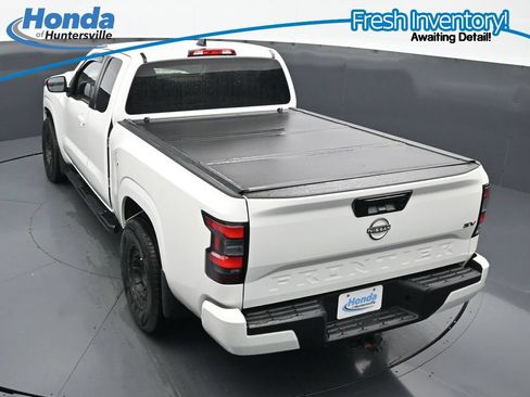 Used 2024 Nissan Frontier SV RWD image 22