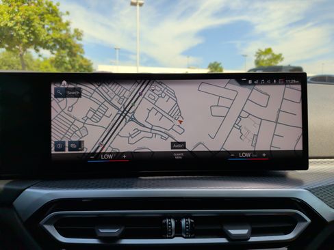 Used 2023 BMW 330i Sedan w/ M Sport Package RWD image 16