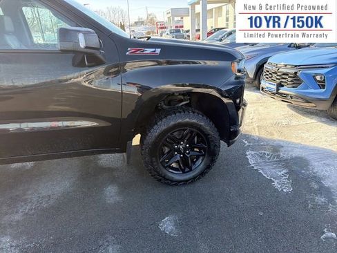 Used 2021 Chevrolet Silverado 1500 LT Trail Boss w/ Convenience Package II image 4