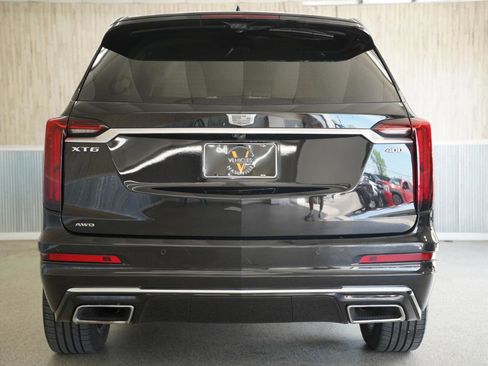 Used 2022 Cadillac XT6 Premium Luxury w/ Technology Package image 9