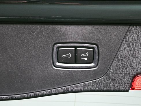 New 2026 Porsche Cayenne Electric AWD/4WD image 32