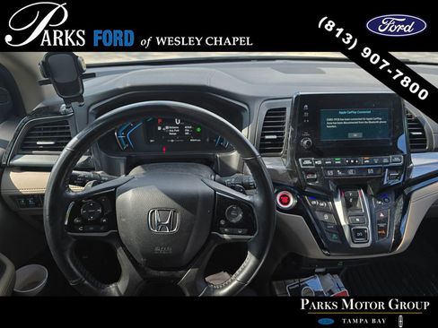 Used 2022 Honda Odyssey Elite image 4