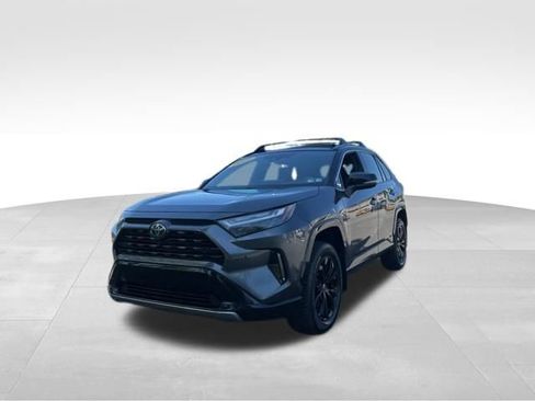Used 2022 Toyota RAV4 XSE AWD/4WD image 48