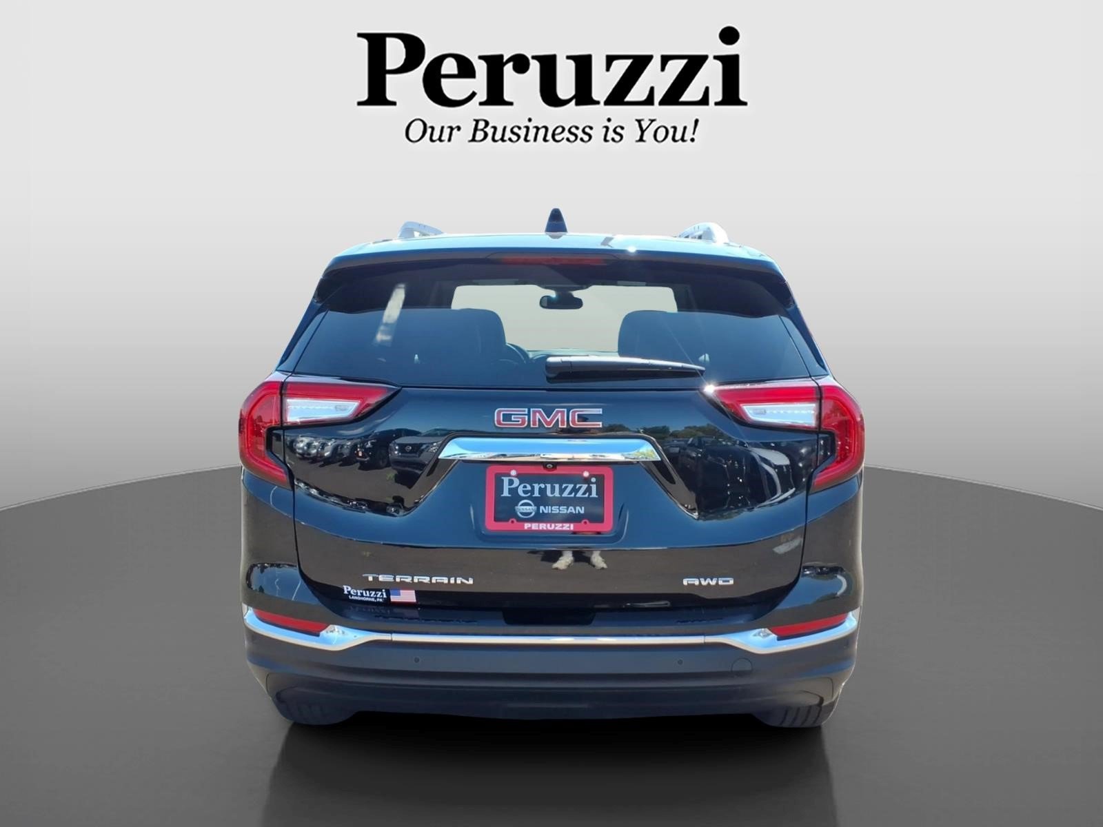 Used 2023 GMC Terrain SLT AWD/4WD image 4