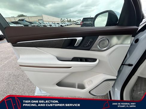 New 2026 Buick Enclave Avenir w/ Super Cruise Package AWD/4WD image 24