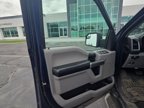 Used 2016 Ford F150 XLT w/ Equipment Group 302A Luxury AWD/4WD image 18