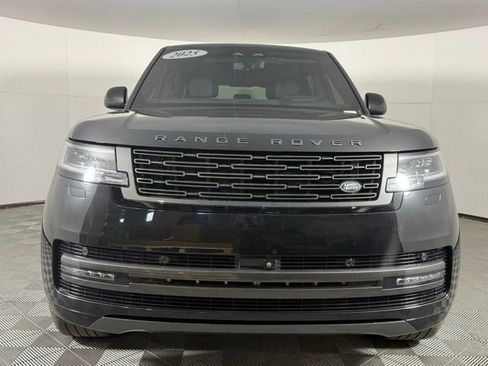 Used 2025 Land Rover Range Rover Long Wheelbase SE image 11
