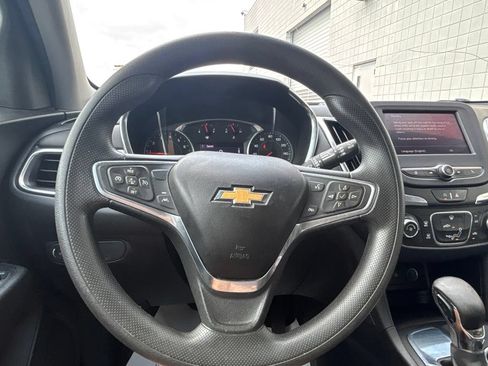 Used 2022 Chevrolet Equinox LT FWD image 19