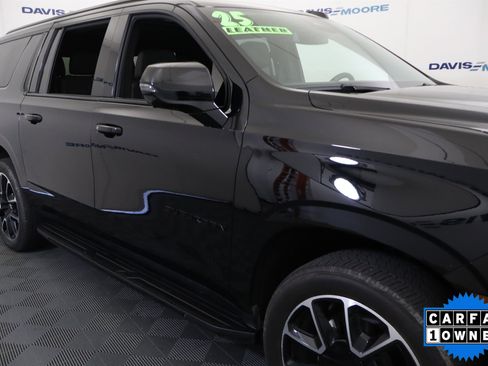Used 2025 Chevrolet Suburban RST w/ Comfort Package AWD/4WD image 4