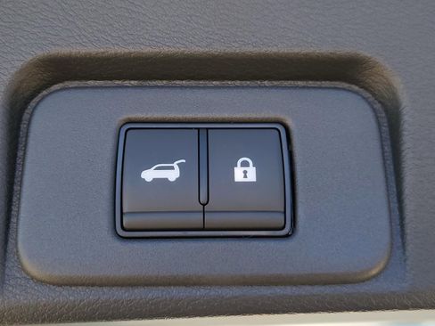 New 2026 Nissan Rogue Platinum image 16