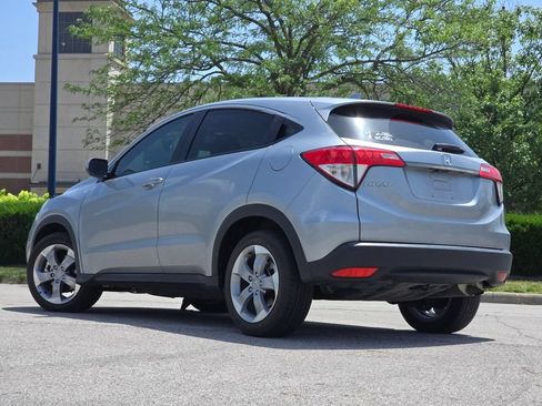 Used 2022 Honda HR-V LX image 9