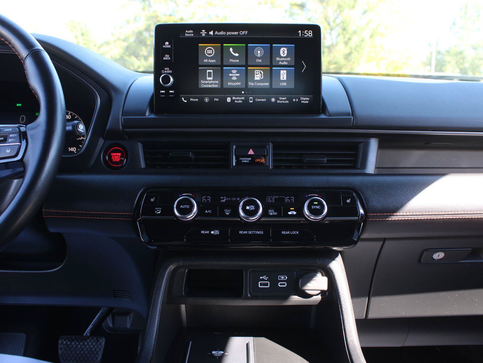 Certified 2024 Honda Pilot TrailSport image 13