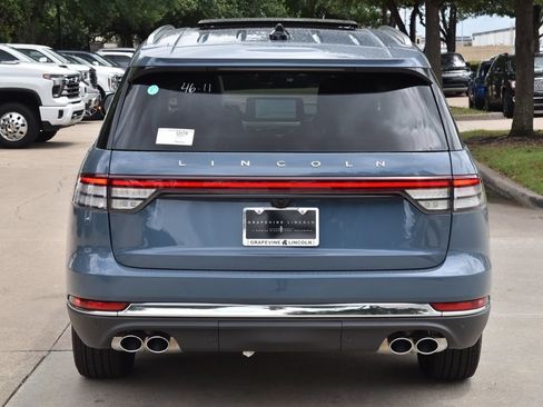 New 2026 Lincoln Aviator 2WD image 8