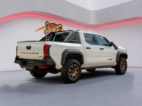 Used 2025 Toyota Tacoma 4x4 Double Cab Hybrid w/ Tow Tech Package image 5