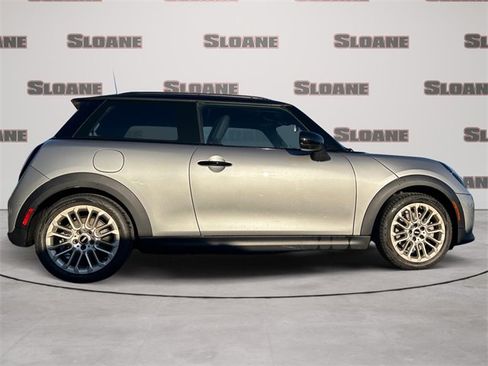 Certified 2025 MINI Cooper S image 5