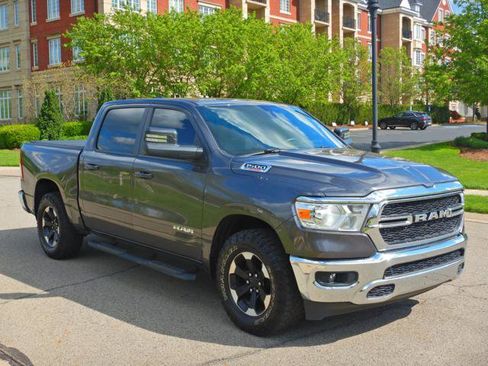 Used 2022 RAM 1500 Big Horn AWD/4WD image 3