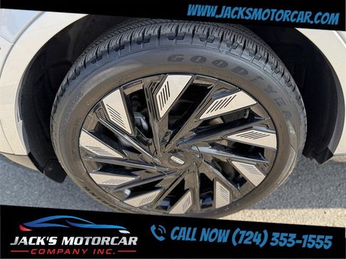 Used 2024 Lincoln Nautilus Reserve w/ Equipment Group 202A AWD/4WD image 13
