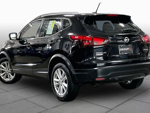 Used 2017 Nissan Rogue Sport SV w/ SV Premium Package AWD/4WD image 12