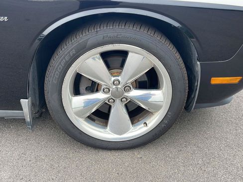 Used 2013 Dodge Challenger R/T RWD image 9