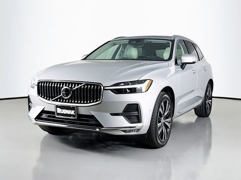 Certified 2023 Volvo XC60 B6 Ultimate image 3