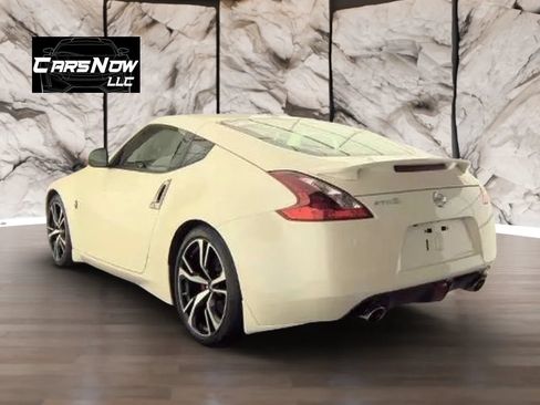 Used 2020 Nissan 370Z Touring Sport RWD image 8